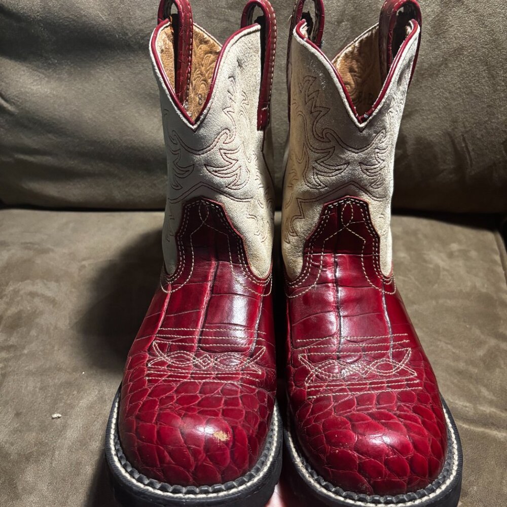 Ariat Fatbaby Red and Cream Alligator Print Western Boot - Size 8.5 - Picture 2 of 7